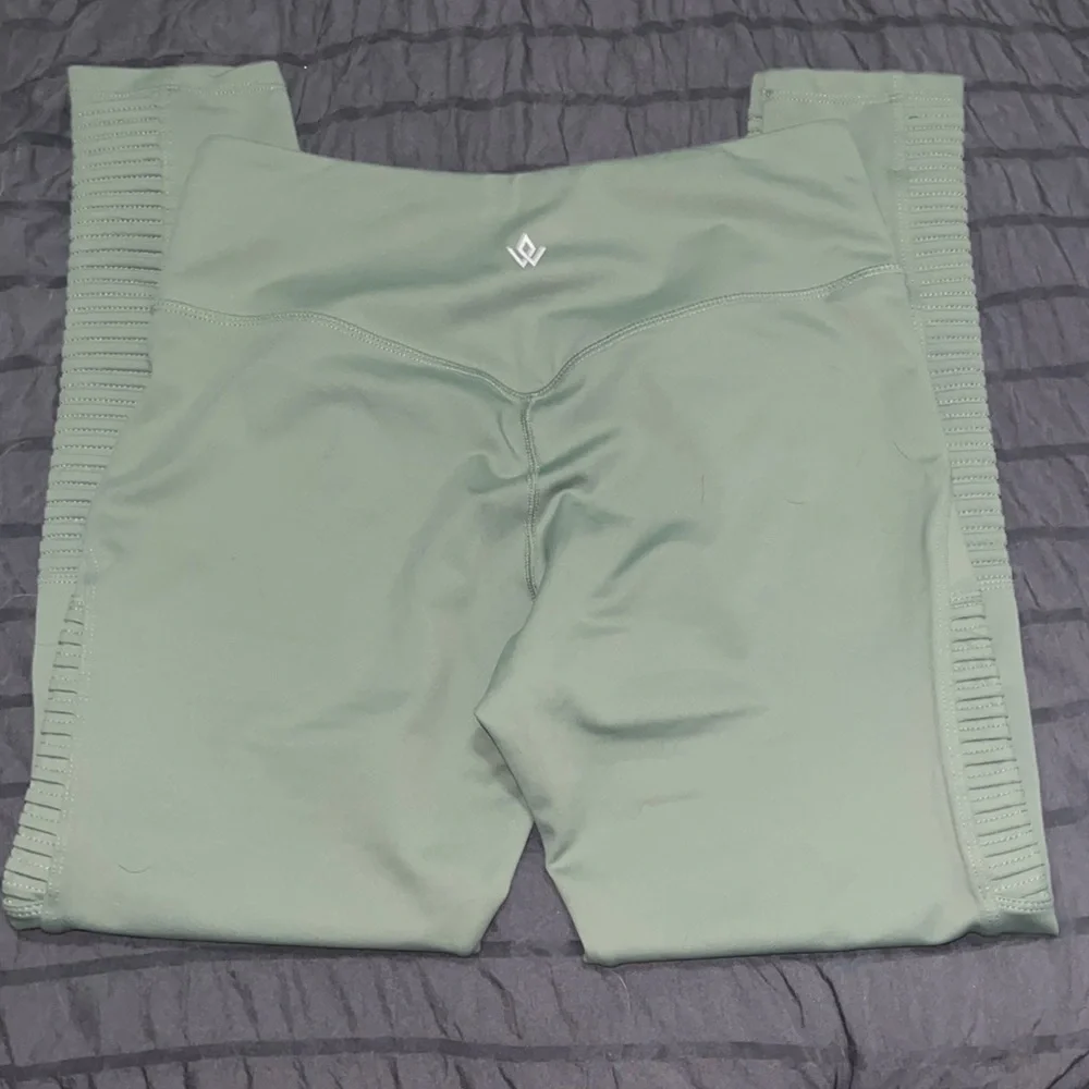 Workout Empire Leggings - Picture 4 of 4